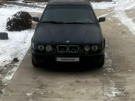 BMW 520 1995 года за 1 800 000 тг. в Алматы – фото 3