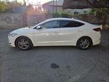 Hyundai Elantra 2018 года за 8 000 000 тг. в Шымкент – фото 4
