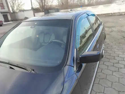 BMW 520 1997 года за 2 850 000 тг. в Караганда – фото 18