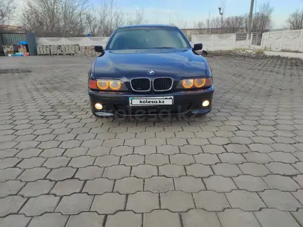 BMW 520 1997 года за 2 850 000 тг. в Караганда – фото 3