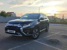 Mitsubishi Outlander, 2022