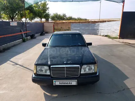 Mercedes-Benz E 220 1994 года за 1 300 000 тг. в Шымкент – фото 4