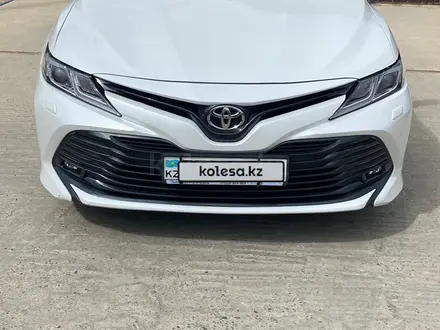 Toyota Camry 2019 года за 12 800 000 тг. в Атырау