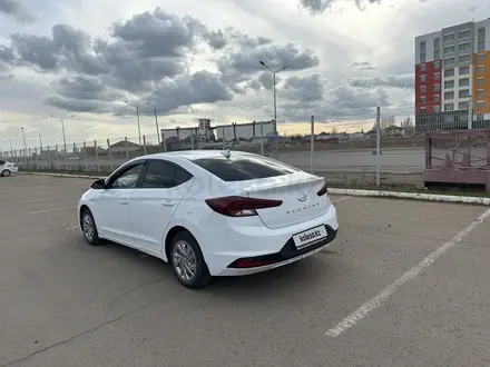 Hyundai Elantra 2019 годаүшін5 900 000 тг. в Астана – фото 3