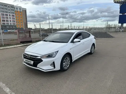 Hyundai Elantra 2019 годаүшін5 900 000 тг. в Астана