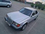 Mercedes-Benz E 200 1993 годаүшін1 189 999 тг. в Актобе