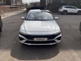 Hyundai Elantra 2023 года за 7 800 000 тг. в Караганда