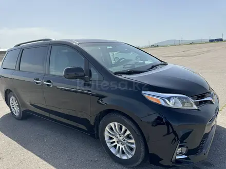 Toyota Sienna 2015 года за 13 500 000 тг. в Тараз – фото 2