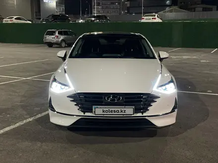 Hyundai Sonata 2022 года за 10 000 000 тг. в Актау