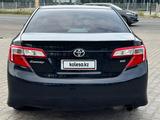 Toyota Camry 2014 года за 4 400 000 тг. в Уральск – фото 5