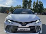 Toyota Camry 2018 года за 14 000 000 тг. в Семей – фото 3