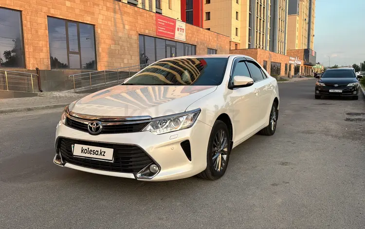 Toyota Camry 2015 года за 10 500 000 тг. в Шымкент