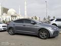 Hyundai Elantra 2018 годаfor7 600 000 тг. в Астана