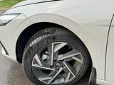 Hyundai Elantra 2024 годаfor11 000 000 тг. в Караганда – фото 3