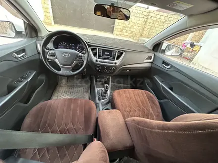 Hyundai Accent 2019 года за 6 600 000 тг. в Актау – фото 11