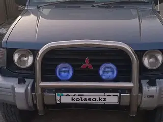 Mitsubishi Pajero, 1992