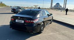 Toyota Camry 2021 года за 12 500 000 тг. в Астана – фото 4