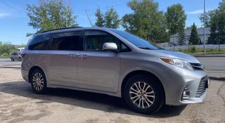 Toyota Sienna 2018 года за 15 700 000 тг. в Астана