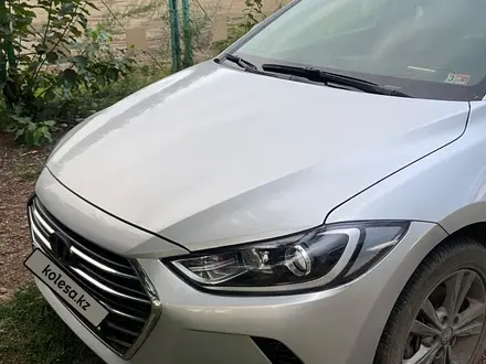 Hyundai Elantra 2017 года за 7 500 000 тг. в Кокшетау – фото 9