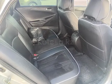 Hyundai Sonata 2011 года за 5 000 000 тг. в Караганда – фото 7