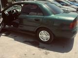 Mitsubishi Carisma 1998 года за 1 100 000 тг. в Алматы – фото 3