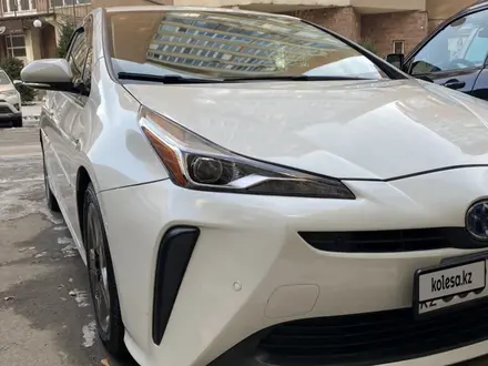 Toyota Prius 2019 года за 12 200 000 тг. в Алматы