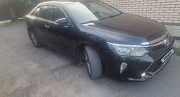 Toyota Camry 2017 года за 12 300 000 тг. в Астана – фото 2