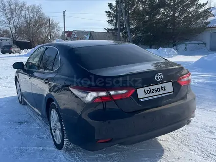 Toyota Camry 2023 года за 17 500 000 тг. в Кызылорда – фото 2