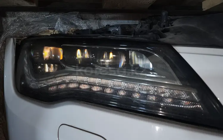 Фары на Audi A7 10-14 оригинал LED Xenon в сборе с блоками 1 фара 250000 теүшін250 000 тг. в Алматы