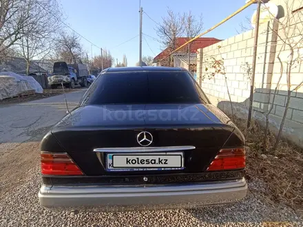 Mercedes-Benz E 220 1994 года за 2 400 000 тг. в Шымкент – фото 8