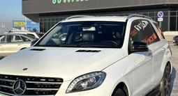 Mercedes-Benz ML 400 2014 годаfor16 900 000 тг. в Караганда – фото 2