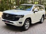 Toyota Land Cruiser 2022 года за 44 000 000 тг. в Астана – фото 2
