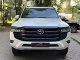 Toyota Land Cruiser 2022 года за 44 000 000 тг. в Астана