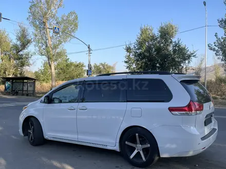 Toyota Sienna 2012 года за 8 300 000 тг. в Алматы – фото 6