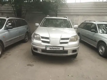 Mitsubishi Outlander 2004 года за 3 000 000 тг. в Алматы