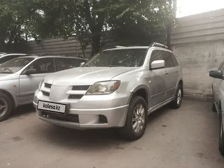 Mitsubishi Outlander 2004 года за 3 000 000 тг. в Алматы – фото 2