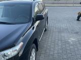 Toyota Highlander 2011 года за 13 200 000 тг. в Актау – фото 2