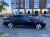 Toyota Camry 2012 года за 6 000 000 тг. в Атырау – фото 2