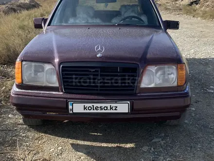 Mercedes-Benz E 200 1994 года за 1 300 000 тг. в Талдыкорган