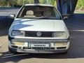 Volkswagen Vento 1993 года за 850 000 тг. в Астана – фото 2