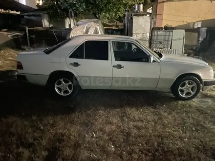 Mercedes-Benz E 200 1991 года за 1 200 000 тг. в Алматы – фото 5