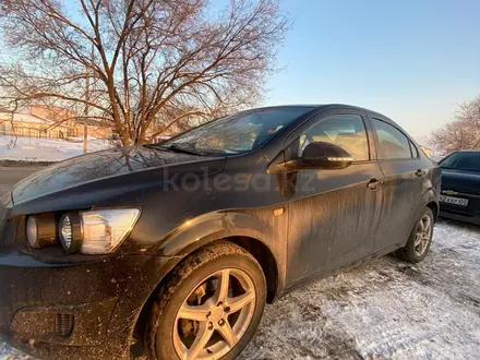 Chevrolet Aveo 2014 года за 3 450 000 тг. в Алматы – фото 4