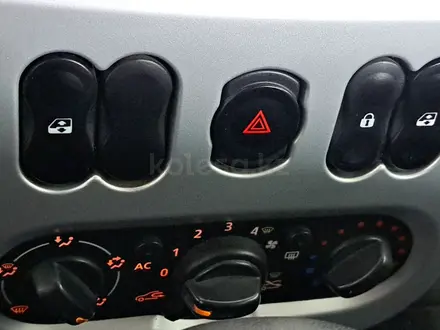 Renault Sandero Stepway 2013 года за 3 390 000 тг. в Астана – фото 20