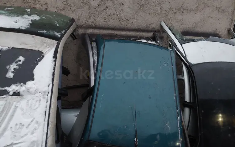 Крыша в наличии на Toyota avensis 1 поколеничүшін200 000 тг. в Кызылорда