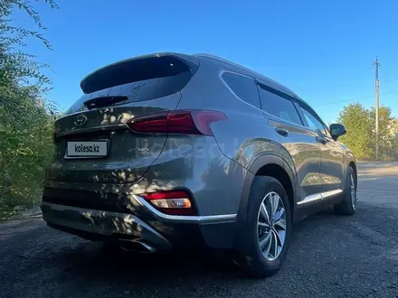 Hyundai Santa Fe 2020 года за 14 000 000 тг. в Павлодар – фото 2