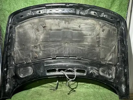 Капот на Range Rover Voque L322 за 100 000 тг. в Алматы – фото 2