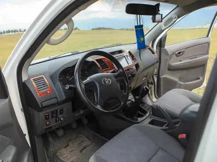 Toyota Hilux 2014 года за 11 500 000 тг. в Алматы – фото 16