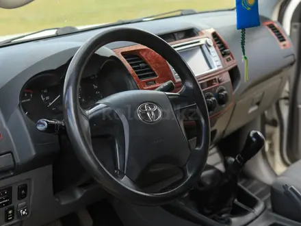 Toyota Hilux 2014 года за 11 500 000 тг. в Алматы – фото 17