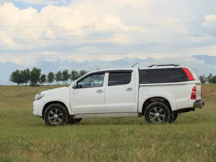 Toyota Hilux 2014 года за 11 500 000 тг. в Алматы – фото 5