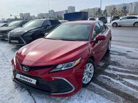 Toyota Camry 2022 года за 13 500 000 тг. в Астана